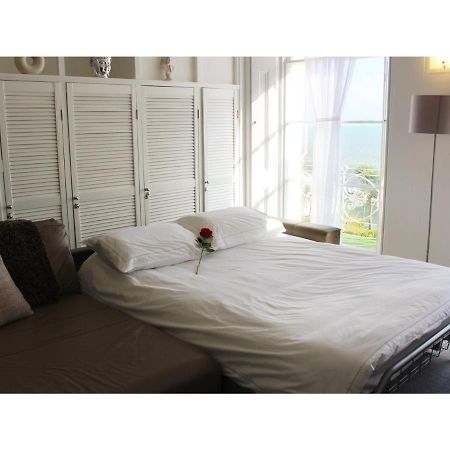Seaview Regency Apartment Торки Екстериор снимка