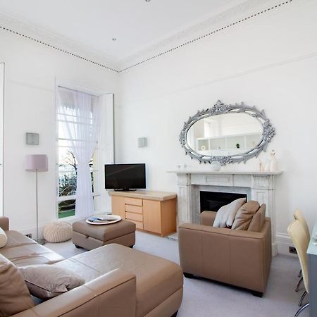 Seaview Regency Apartment Торки Екстериор снимка