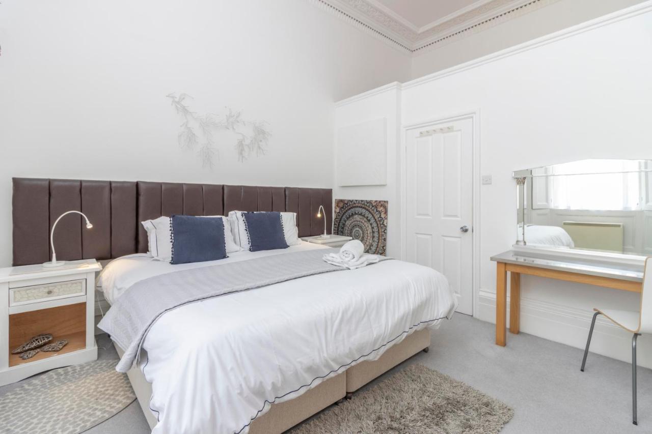 Seaview Regency Apartment Торки Екстериор снимка