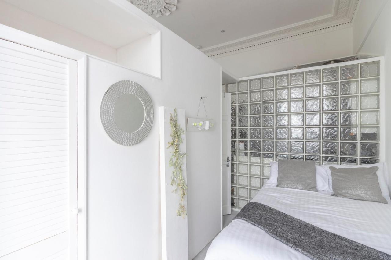 Seaview Regency Apartment Торки Екстериор снимка
