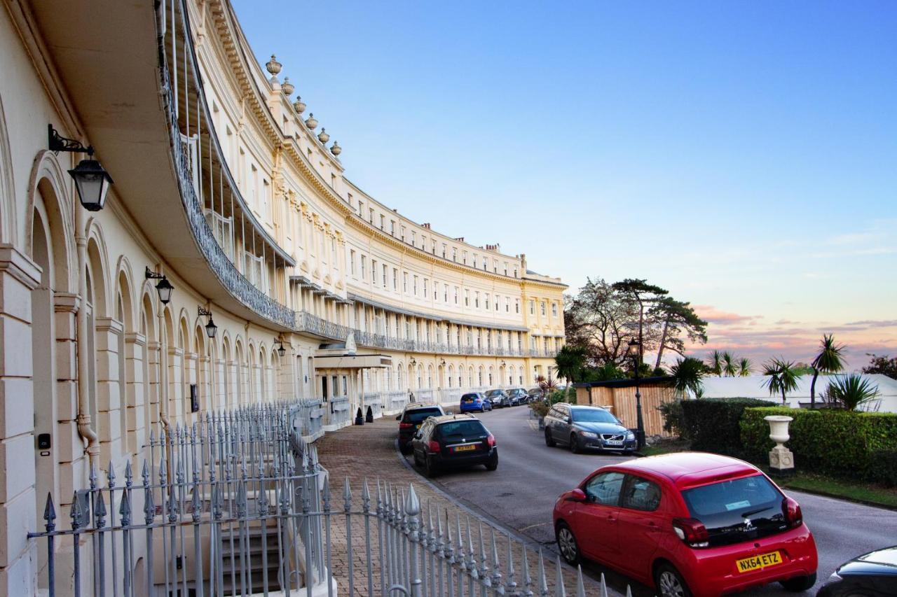 Seaview Regency Apartment Торки Екстериор снимка